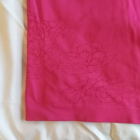 Workout top - Picture 5 of 5